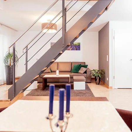 Mit Dachterrasse Und Schlossblick Appartement *