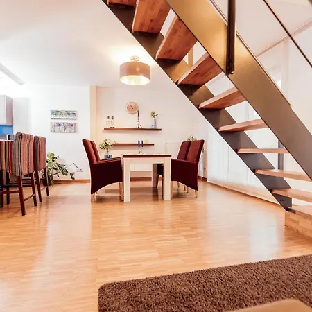 Apartment Mit Dachterrasse Und Schlossblick *